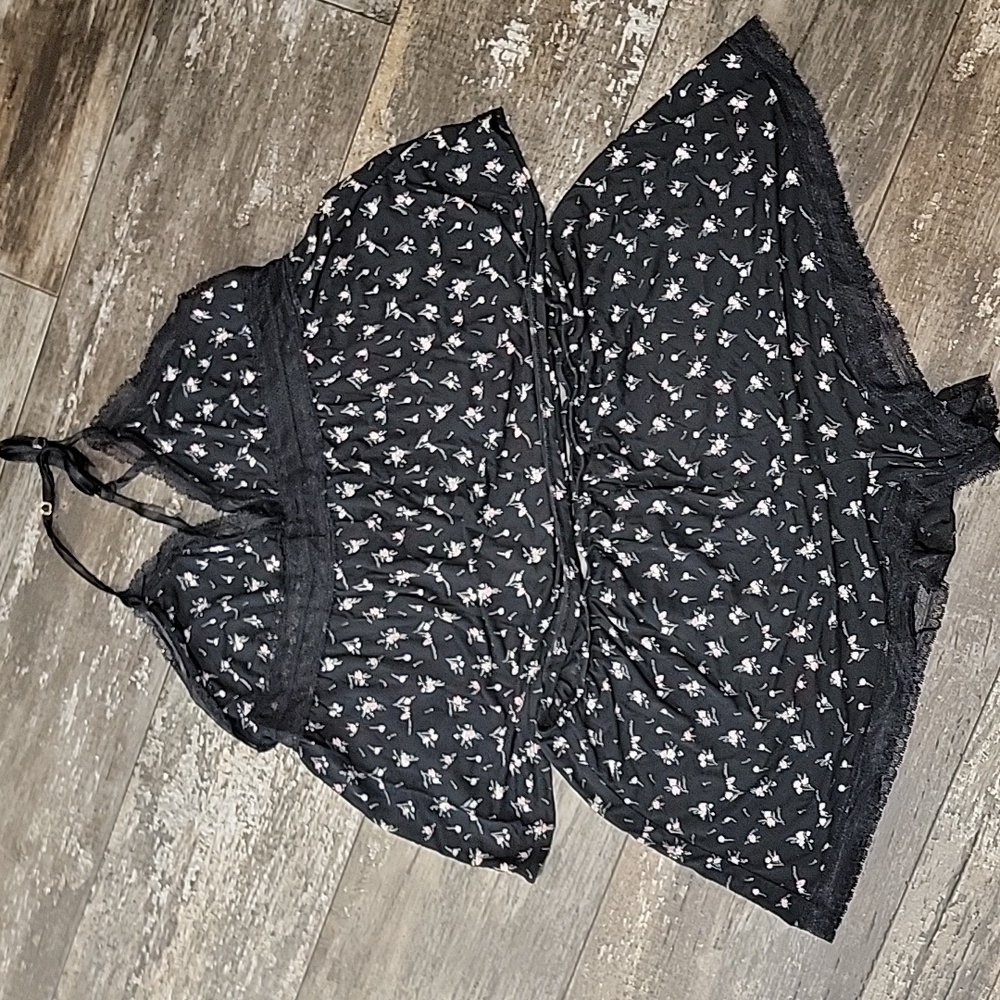 XL Victoria's Secret floral sleep set